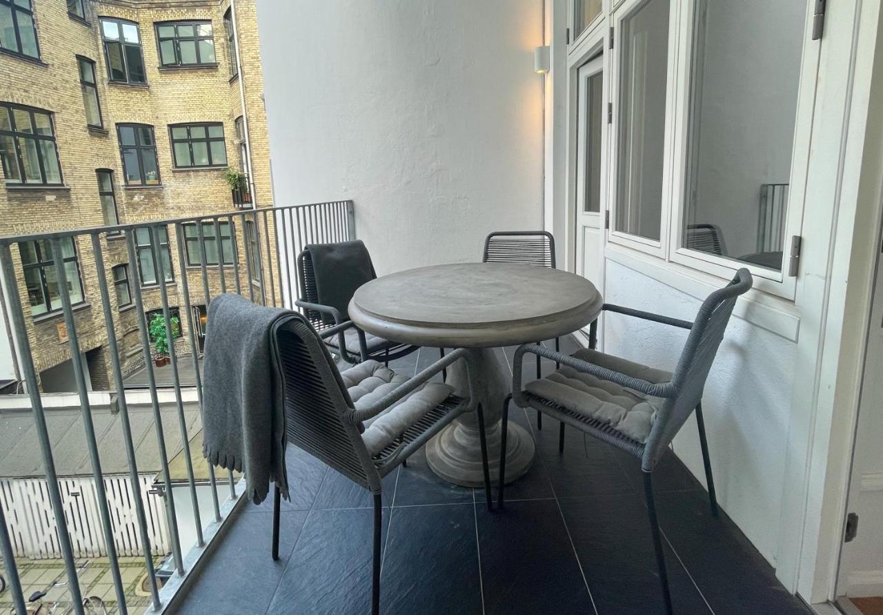 Beautiful 3 Bedroom Flat Next To The Marble Church Copenhaga Exterior foto